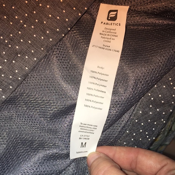 SOLD OUT ONLINE Fabletics DANIELLE: made to be seen (reflective) - Picture 7 of 12